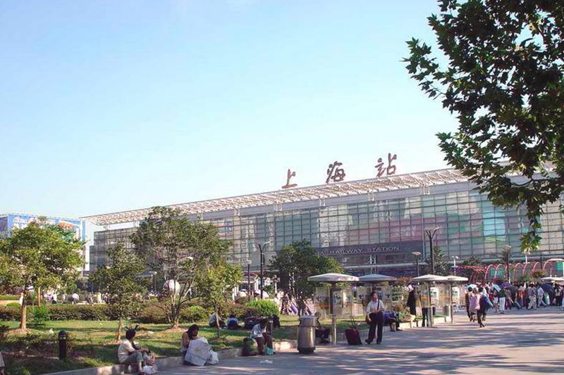 上海火车站广场